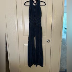 REVICE HOLLYWOOD HEARTTHROB JUMPSUIT SIZE XSMALL